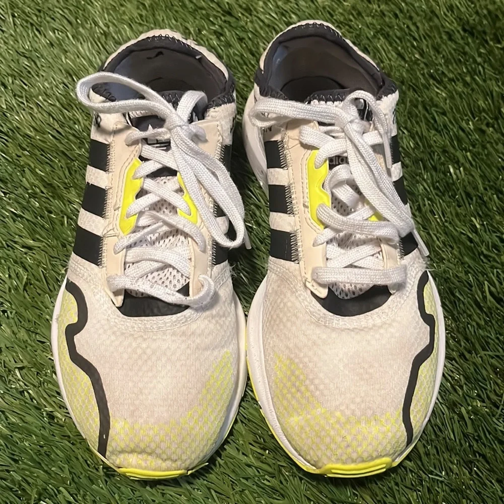 Adidas Men’s 8.5 Swift Run X Running Athletic Shoes